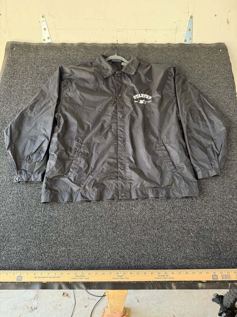 Starter Men's Black Nylon Coaches Jacket Size Large